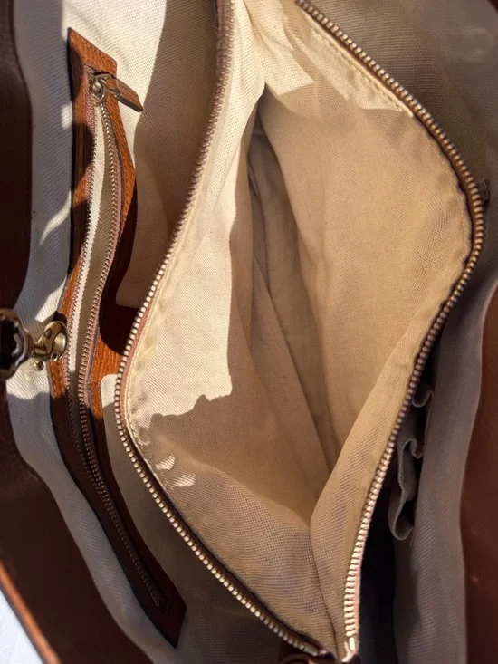 Gucci Bella GG Canvas Tote - Picture 11 of 16